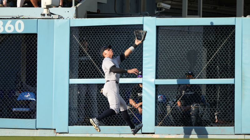 Aaron Judge crashes through door to make spectacular grab; misses next game with injury