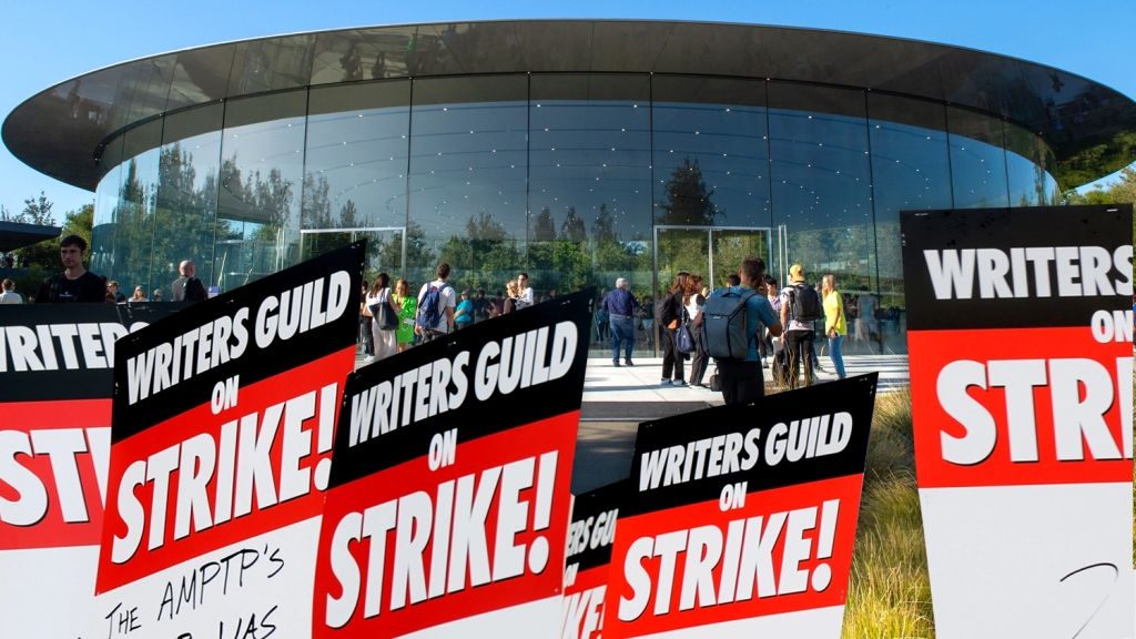 WGA Urges Apple To Settle As It Details Protest Plans Tech Giant