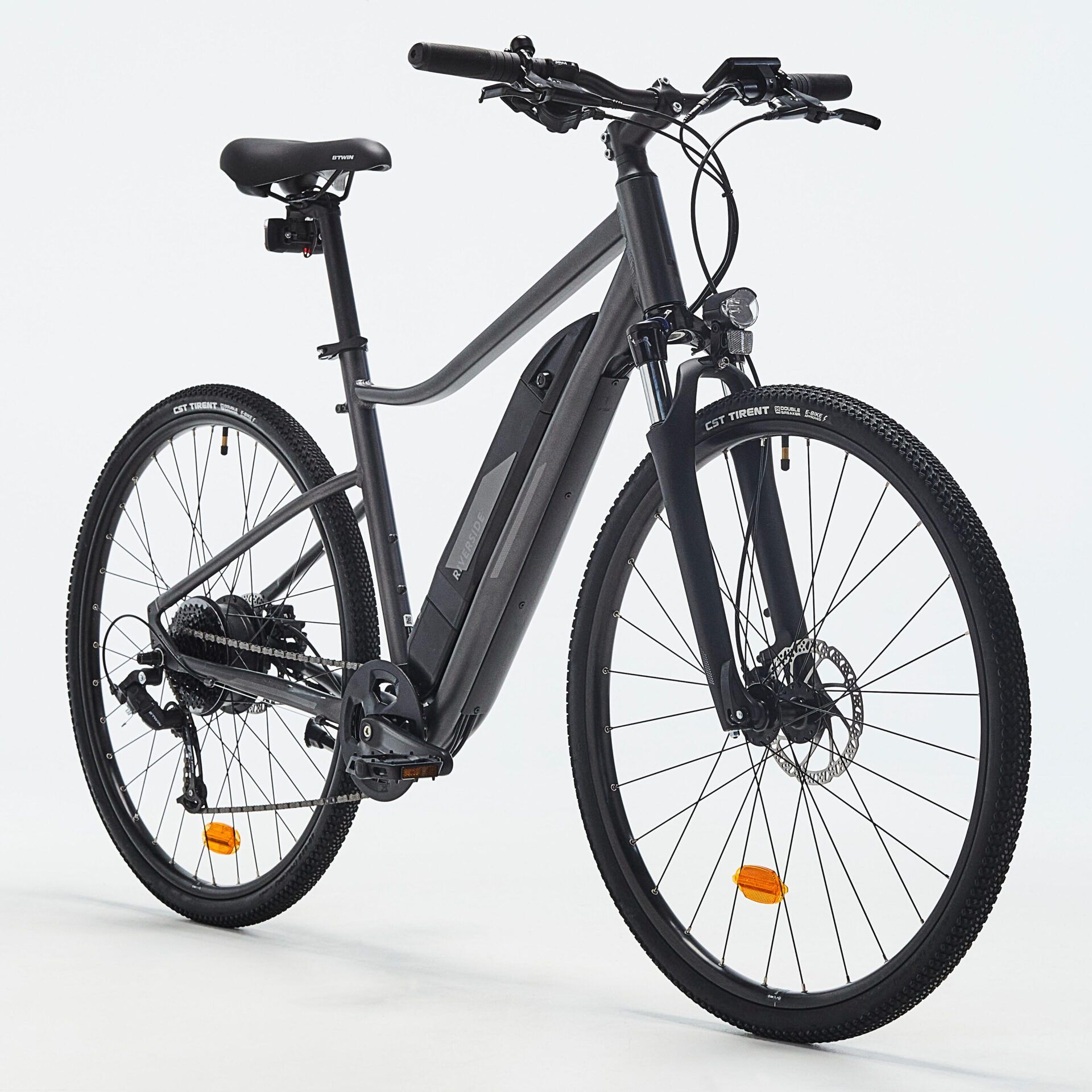 Riverside 520 E : le nouveau vélo électrique de Décathlon promet 100 km d’autonomie, et toujours un petit prix