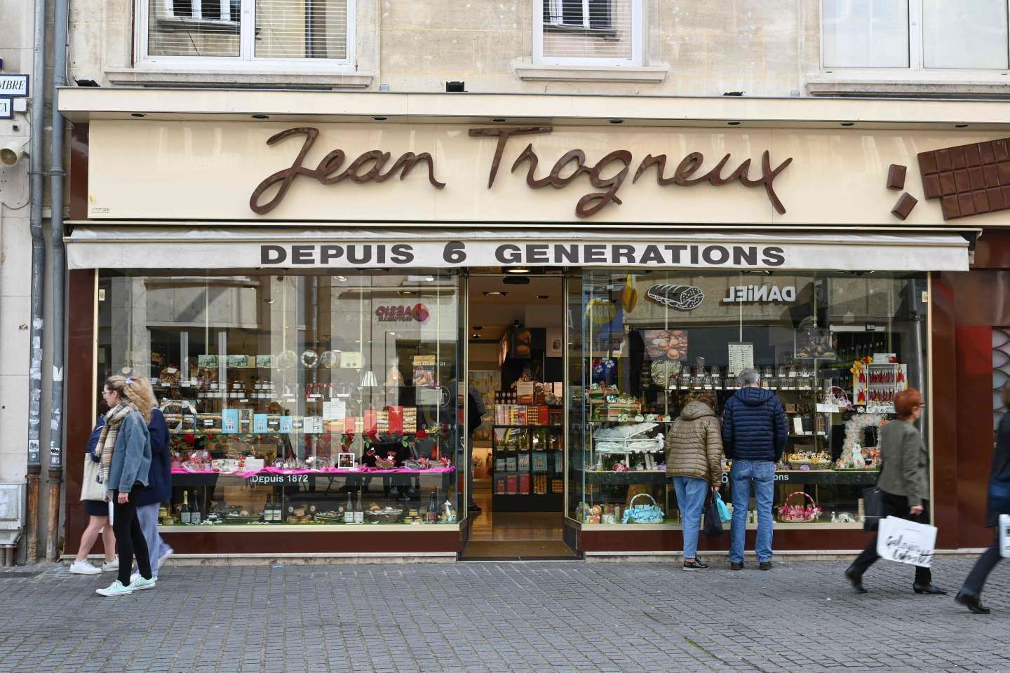 Agression de Jean-Baptiste Trogneux : trois hommes jugés à Amiens