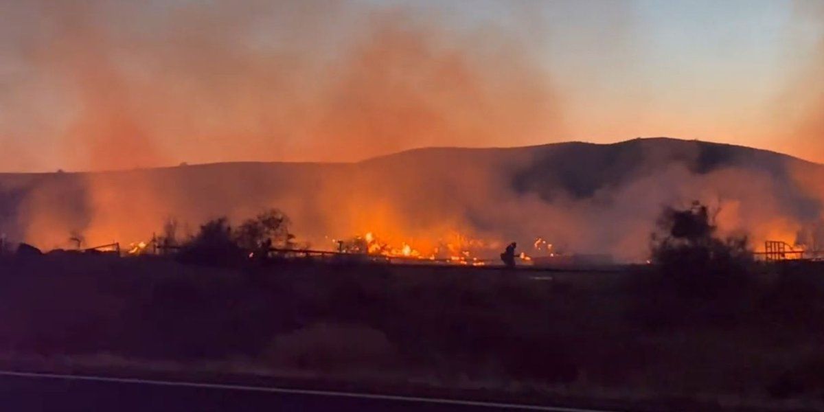 Wildfire forces closure of SR 87 near Fort McDowell