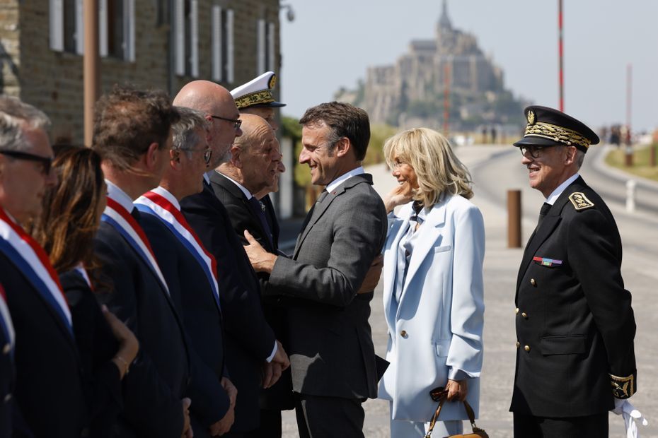 PHOTOS. Revivez, en images, le déplacement d'Emmanuel Macron au Mont-Saint-Michel pour le millénaire de l’abbaye