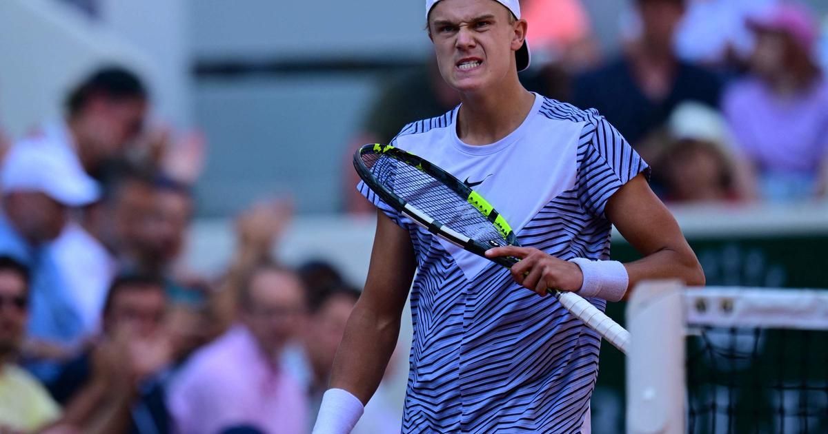 Roland-Garros : le manque total de fair-play de Rune, sifflé par le public sur une grossière erreur d'arbitrage