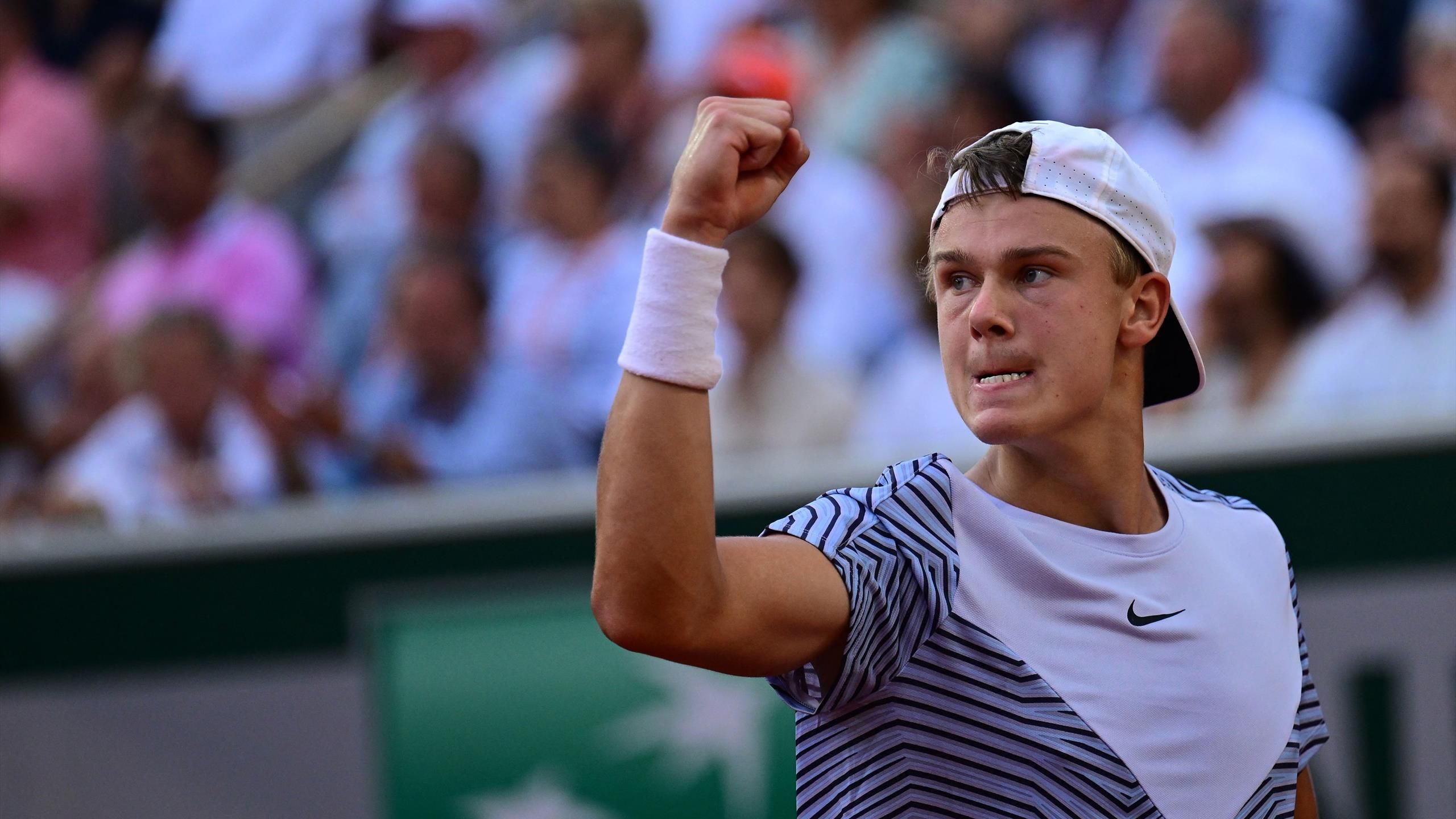 Roland-Garros 2023 | Holger Rune s'arrache au super tie-break (7-6, 3-6, 6-4, 1-6, 7-6) pour rallier les quarts