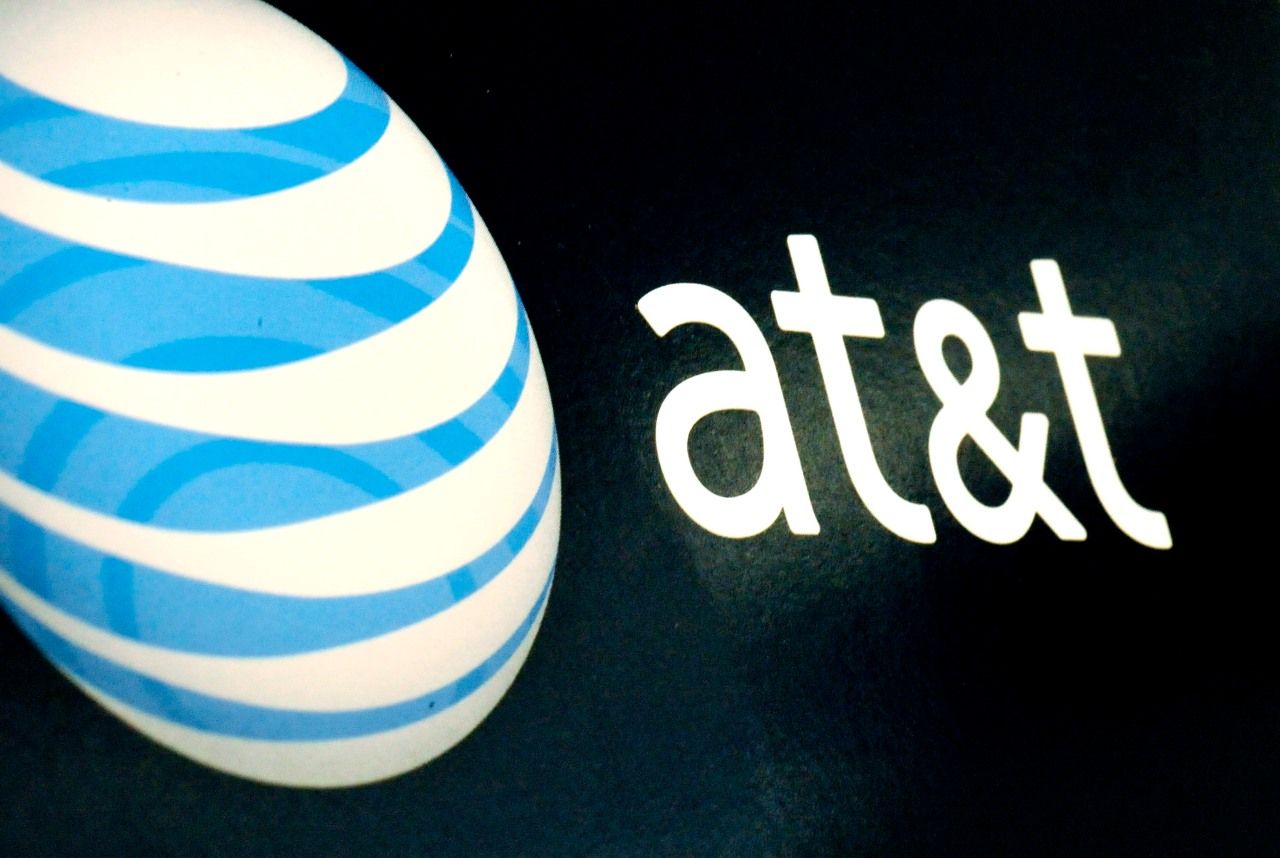 Officials provide update for AT&T customers struggling to call 911