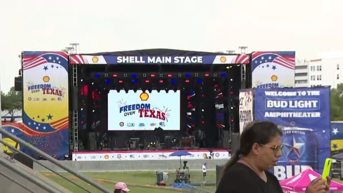 Houston, are you ready? Shell Freedom Over Texas happening tonight at Eleanor Tinsley Park