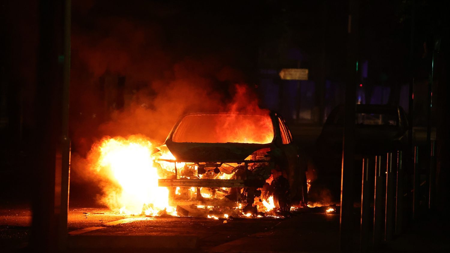 Violences urbaines : des policiers craignent "une résurgence des émeutes le 14 juillet"