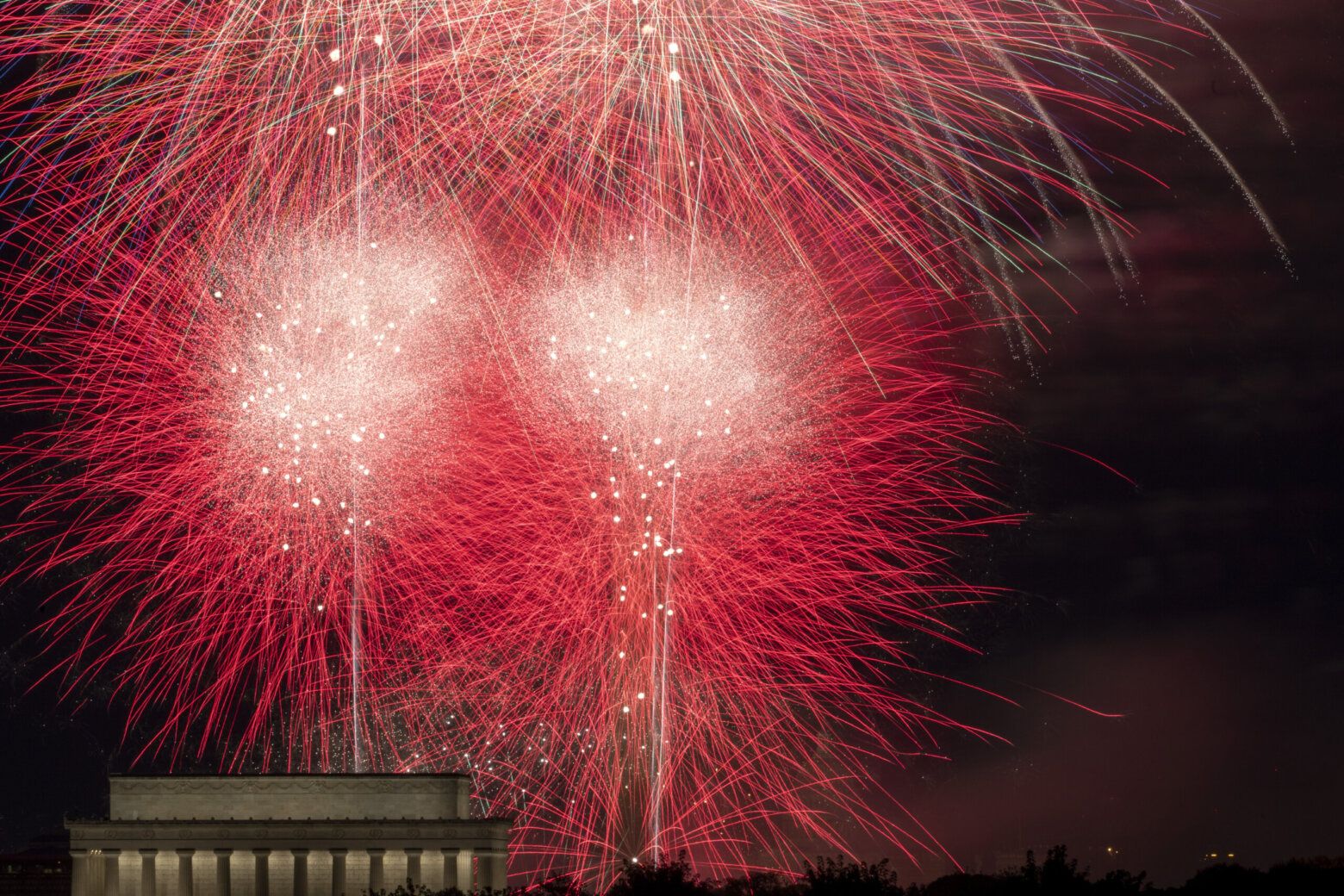 Fireworks prompt Code Purple, ‘Hazardous’ air quality alerts for part of DC region