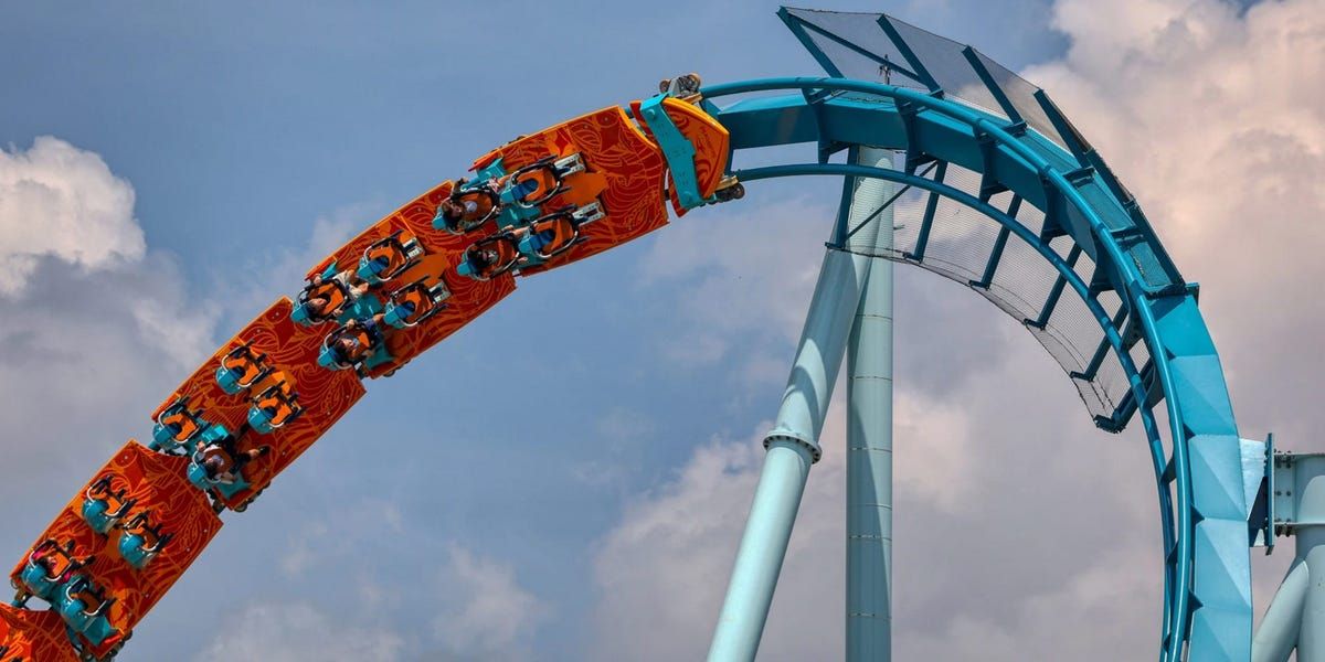 Man Who Saw Crack in Roller Coaster Said Staff Were Nonchalant