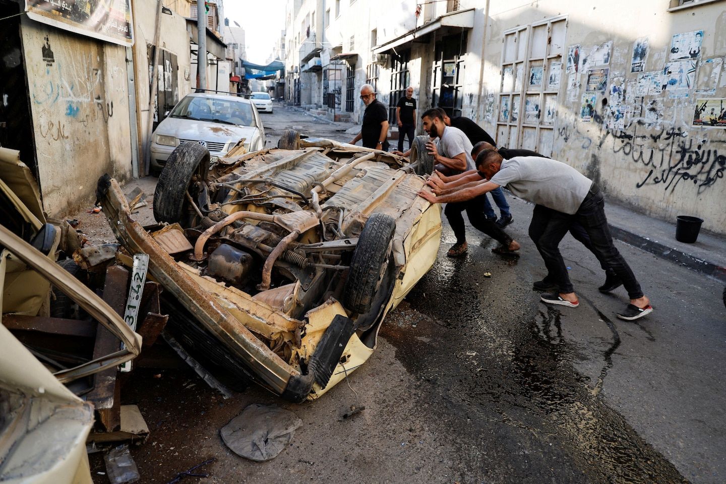 Jenin camp devastated after Israeli pullout, both sides vow more violence