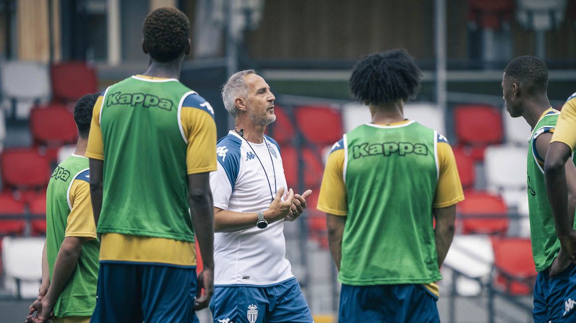 Focus sur la première séance dirigée par le coach Adi Hütter