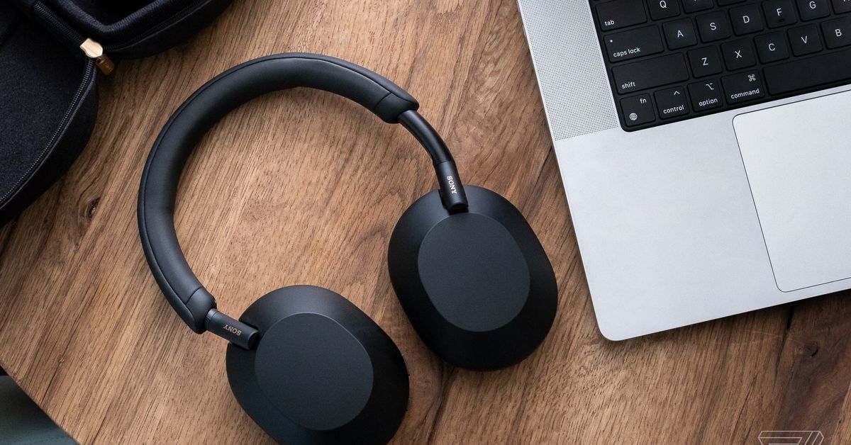 Sony’s flagship noise-canceling WH-1000XM5 headphones are $100 off