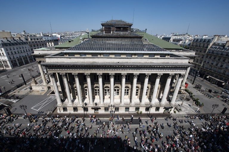 Cac 40 : Avec des taux obligataires qui s'emballent de nouveau, la Bourse de Paris flanche