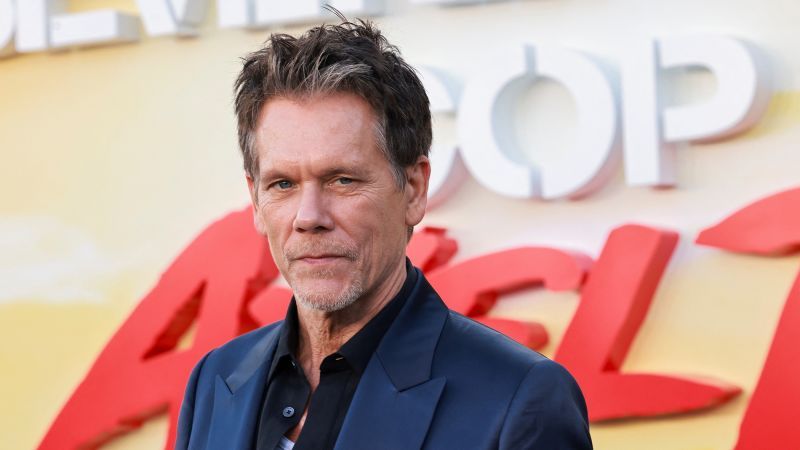 Kevin Bacon wore a disguise to spend the day like a normal person and said it ‘sucked’