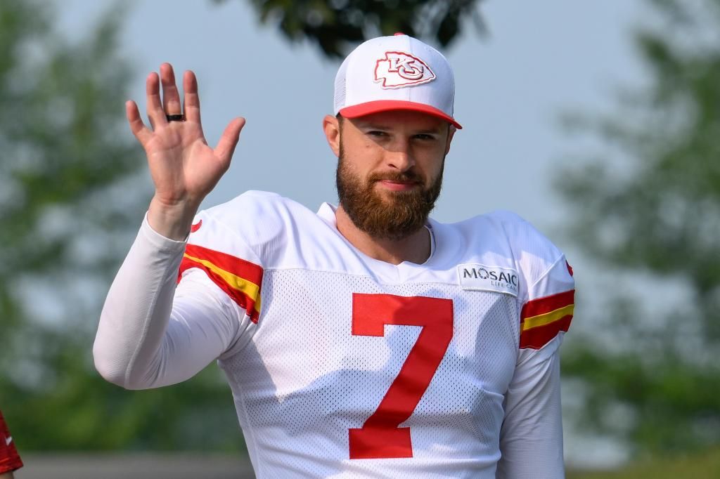 Chiefs make Harrison Butker NFL's highest-paid kicker