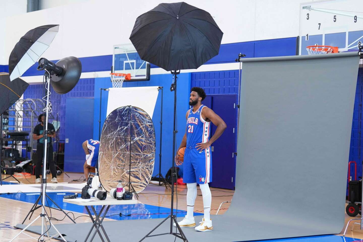 Basket : Joel Embiid renonce à l’équipe de France et rejoint l’équipe américaine en vue des JO 2024