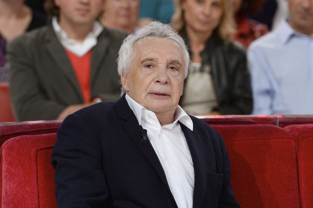 : la nouvelle réponse acerbe de Michel Sardou à Juliette Armanet – Closer