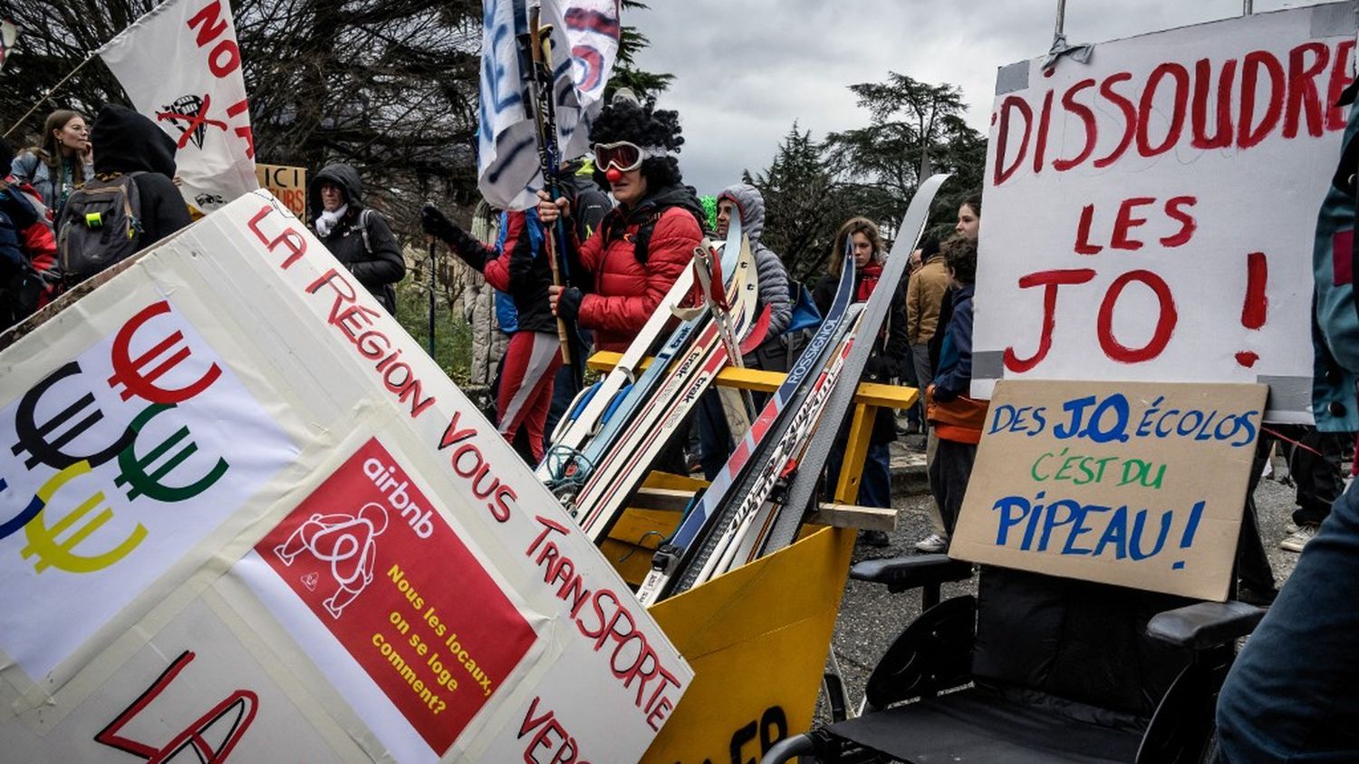 JO d'hiver 2030 : plusieurs mobilisations se sont tenues à Chambéry, à Grenoble et dans les Hautes-Alpes