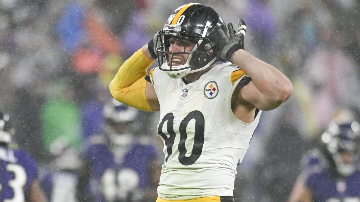 Steelers grab 14-7 lead, but T.J. Watt out for the day