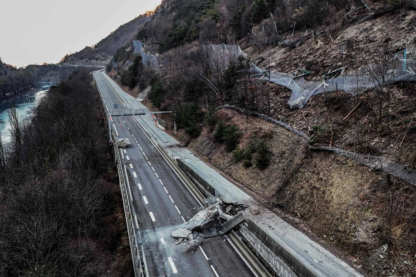 Éboulement en Savoie : la route vers les stations de ski rouvrira entièrement vendredi, à temps pour les vacances scolaires