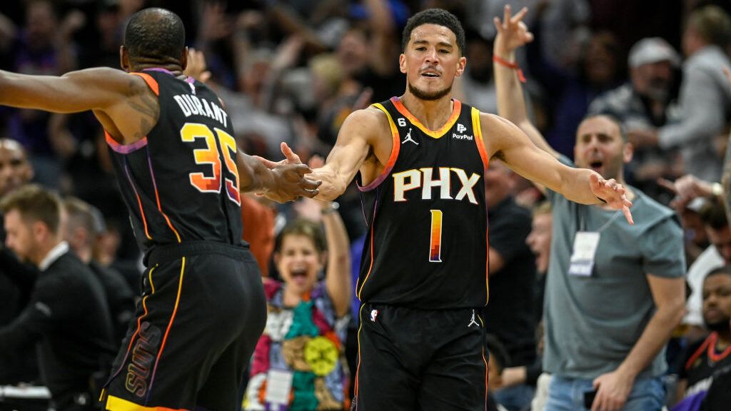 No substitute for Devin Booker, Suns' desperation in Game 3