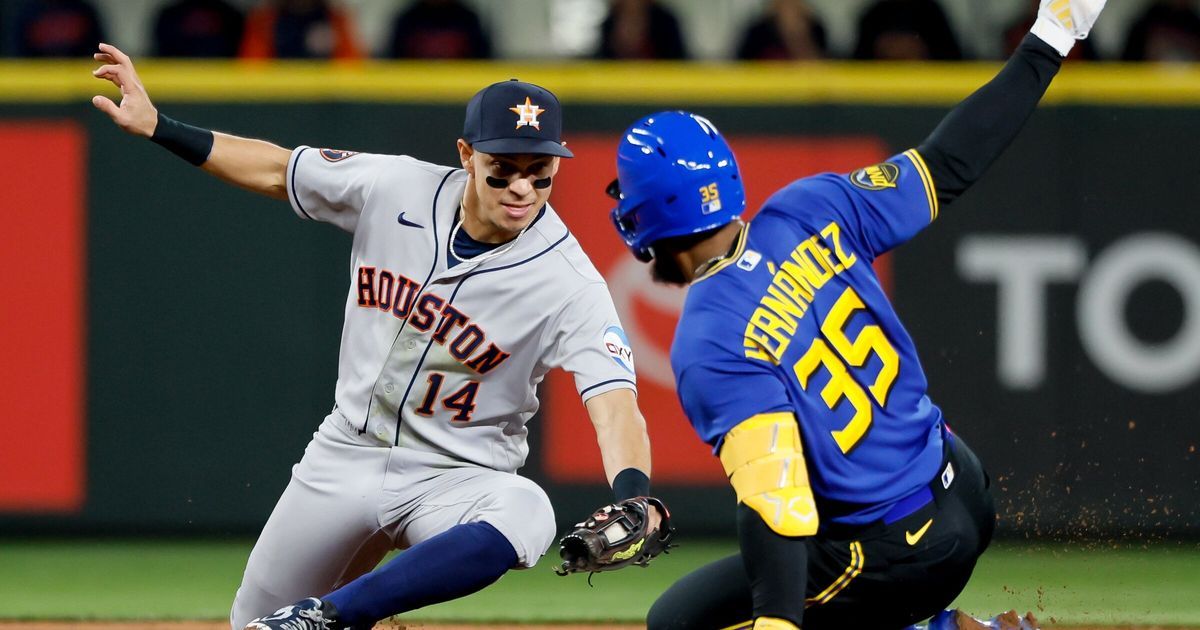 Mariners show off new uniforms, but they don’t help them connect vs. Astros