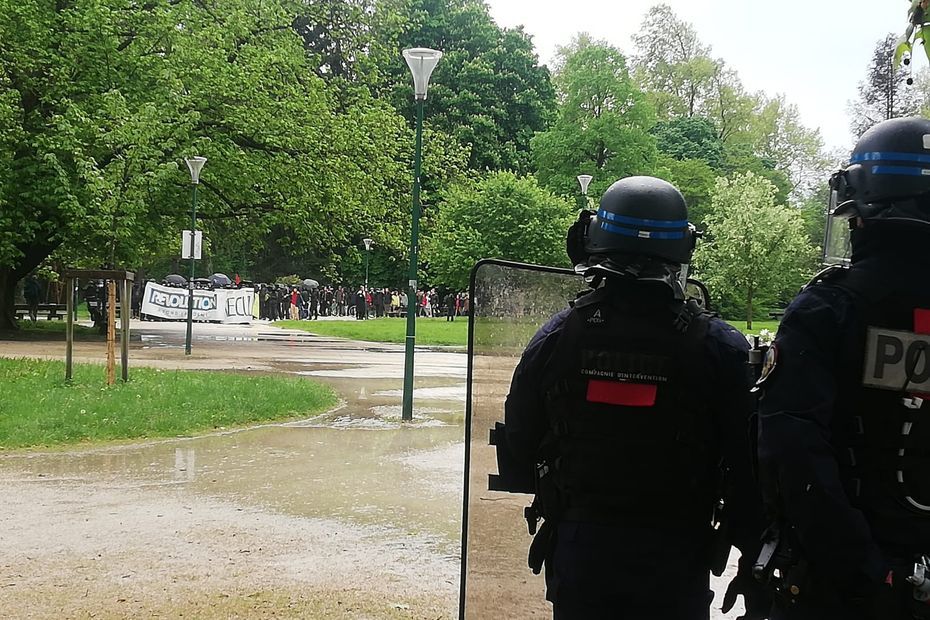 Manifestation du 1er-Mai à Grenoble : "Jamais on n'avait vu de telles violences", deux hommes condamnés à 4 et 6 mois de prison ferme