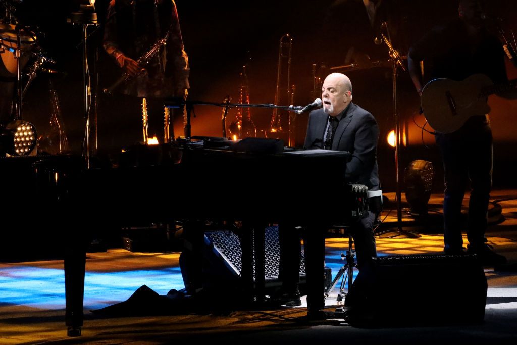 See Billy Joel Pay Tribute to Gordon Lightfoot With ‘Sundown’ Cover