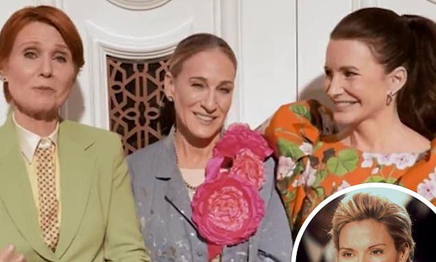 Sarah Jessica Parker embraces SATC stars Kristin Davis and Cynthia Nixon for 25th anniversary