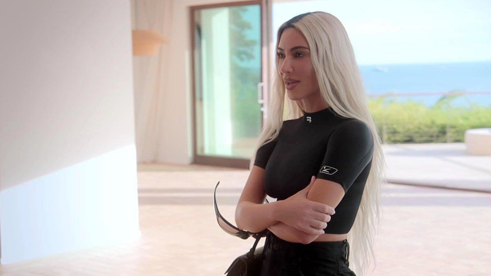 Kim Kardashian Breaks Down in Tears Over Kanye’s Antisemitism