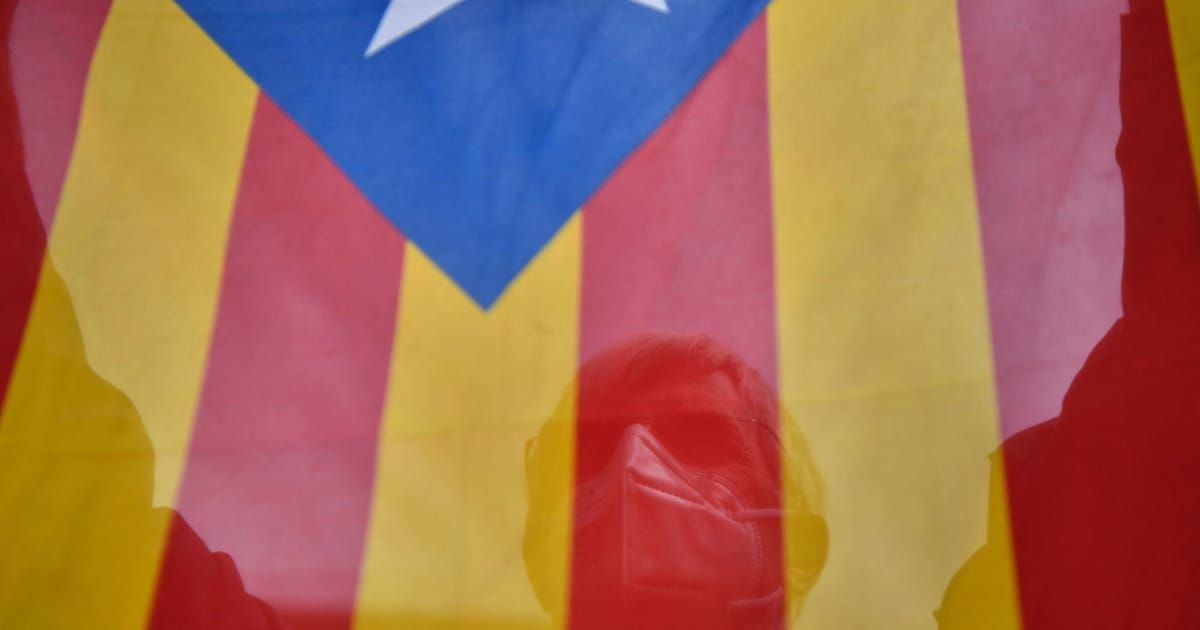 EU court rules Catalan separatists in European Parliament should lose immunity