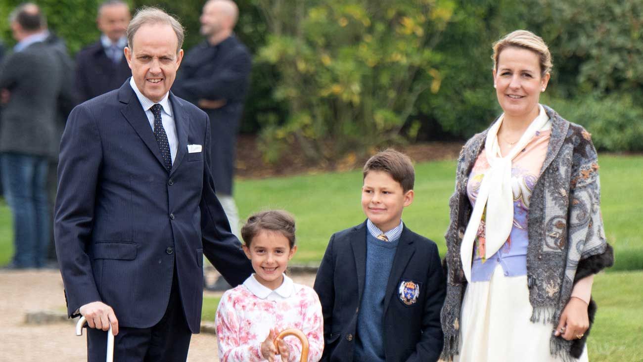 Le comte et la comtesse de Paris attendent leur sixième enfant