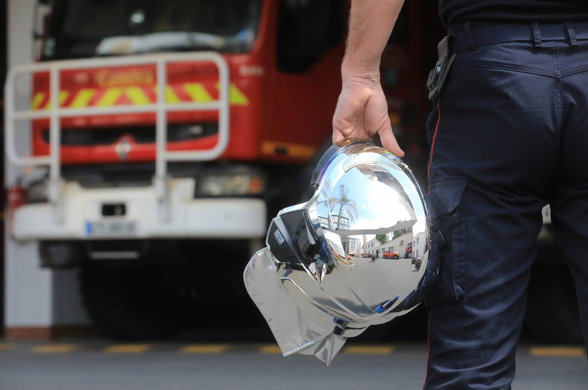 Deux blessés dans un accident entre une voiture et un poids lourd sur l'autoroute A8 dans le Var