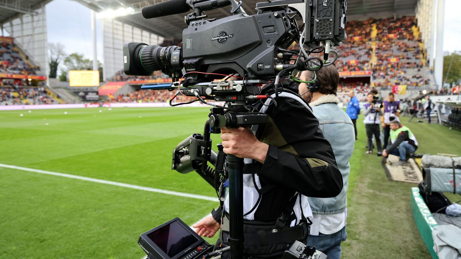 Droits TV de la Ligue 1 : les clubs ne sont pas parvenus à choisir entre DAZN et le projet de chaîne 100% Ligue 1