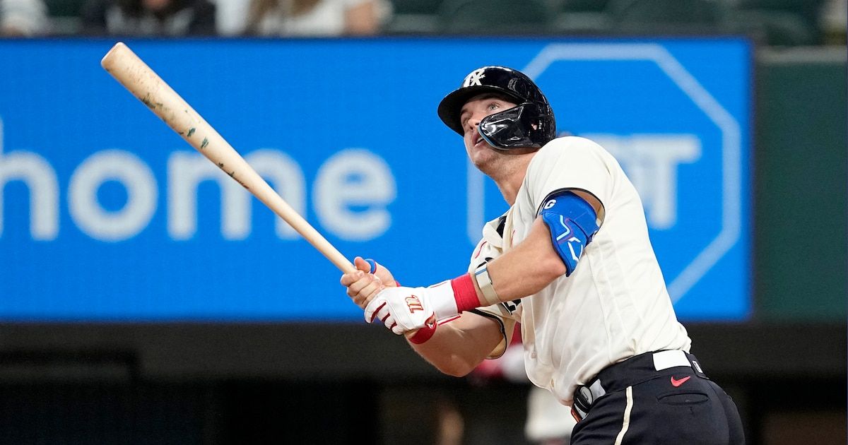 Rangers third baseman Josh Jung fractures left thumb vs. Miami Marlins