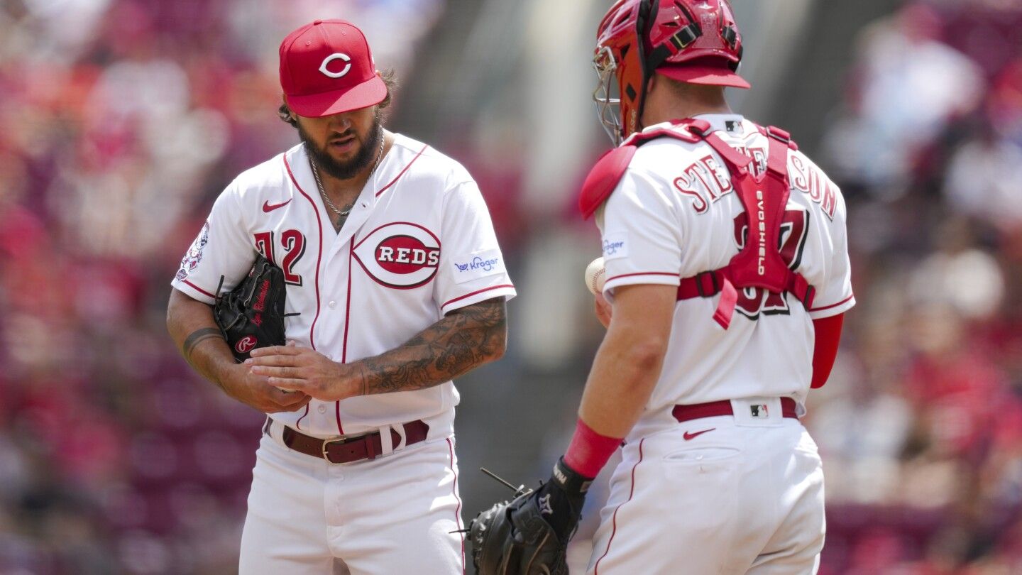 Reds rookie pitcher first in last 50 years to allow homers on first 2 career pitches