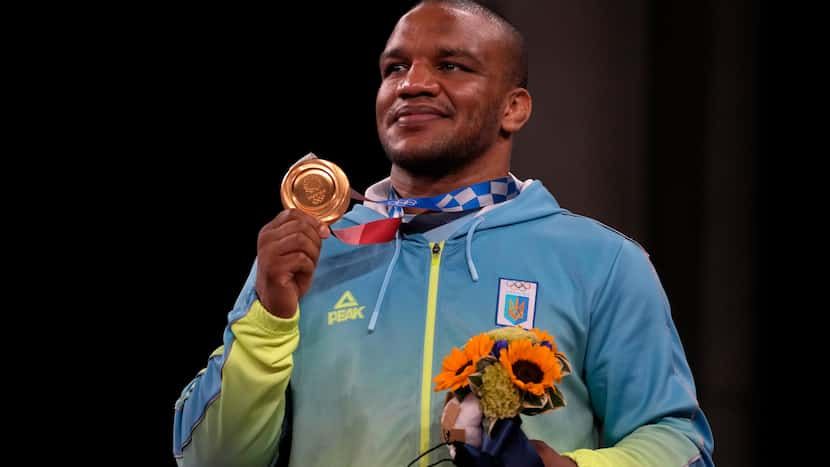 Ukrainian wrestler has a goal for Paris Olympics: ‘Show that Ukraine is still alive’