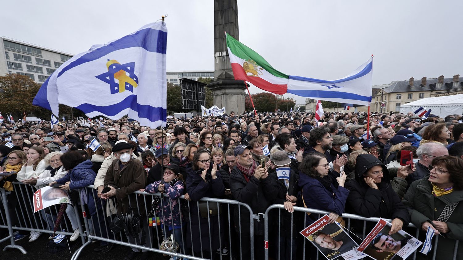 Guerre au Proche-Orient : un an après le 7-Octobre, des milliers de personnes à Paris et Londres en soutien à Israël et aux victimes de l'attaque