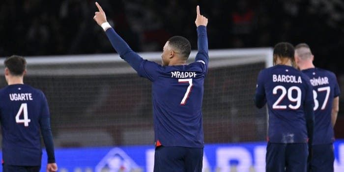 Mbappé refuse l'offre du Real Madrid et pense à l'Angleterre