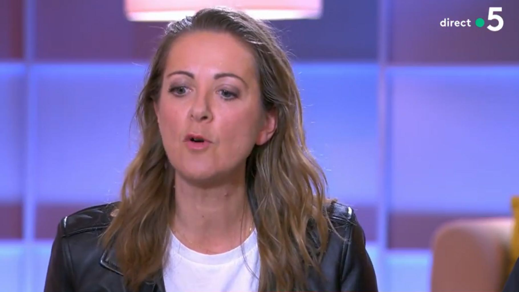 Charline Vanhoenacker revient sur la polémique Netanyahu dans " C à Vous " : " Ça nous a beaucoup ébranlés "