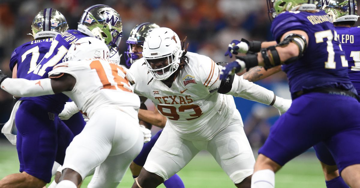 Texas defensive tackle, top NFL Draft prospect T’Vondre Sweat arrested