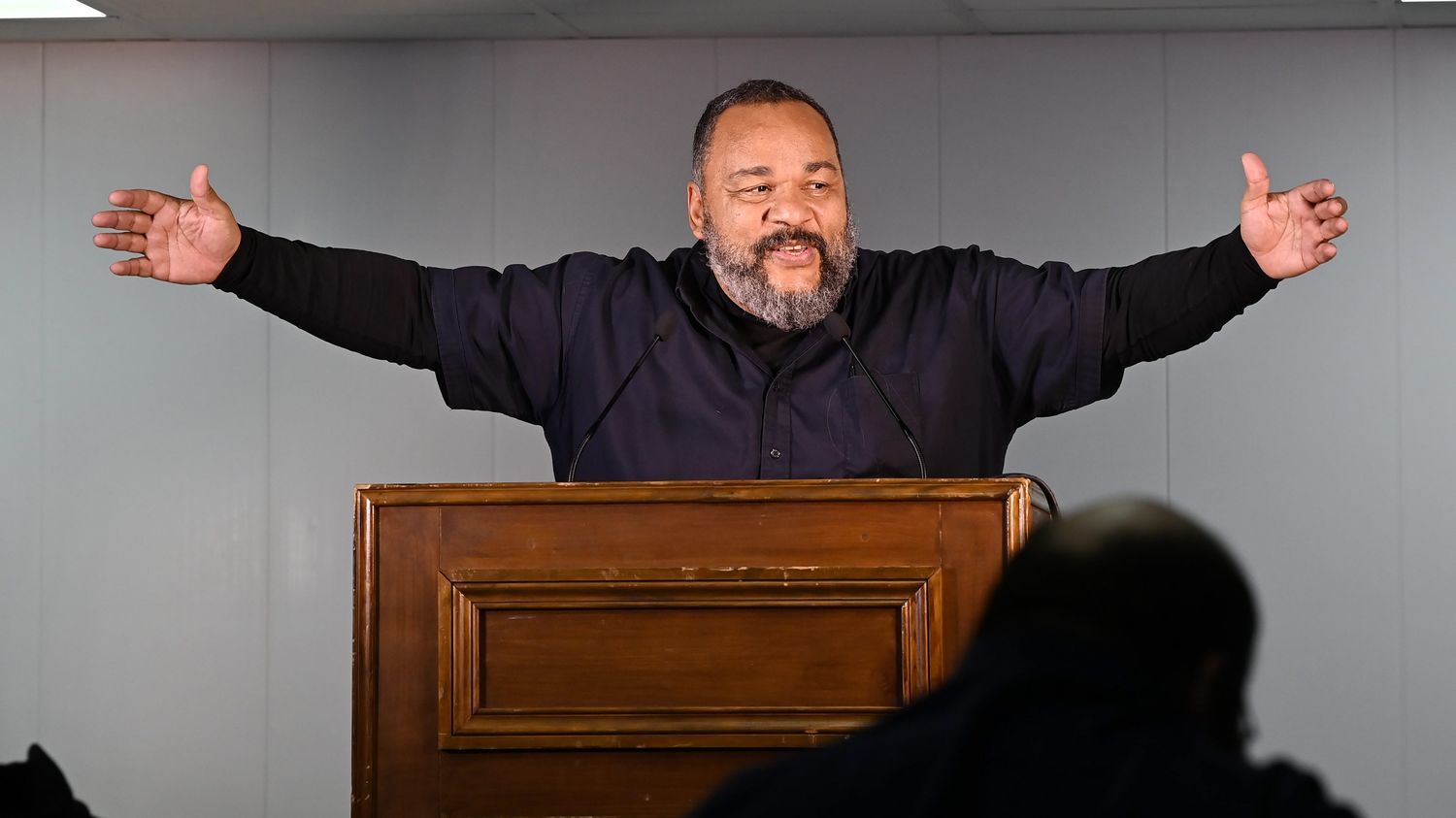 Un spectacle de Dieudonné prévu près de Colmar dimanche interdit par la préfecture du Haut-Rhin