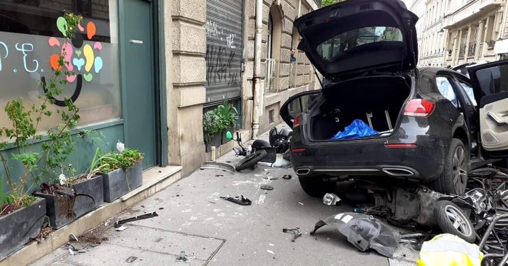 Paris : le fils aîné d'Éric Zemmour en garde à vue après un accident de la route en état d'ivresse