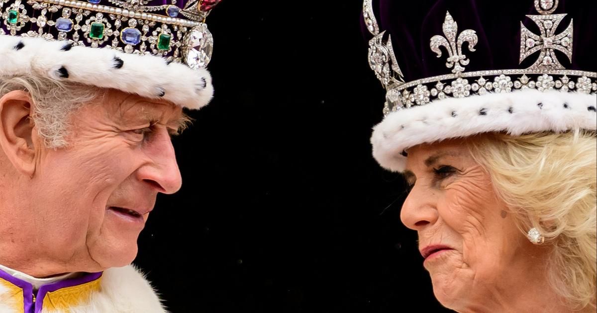 "Chérie, c'était un triomphe!" : la presse britannique s'enthousiasme pour le couronnement de Charles III