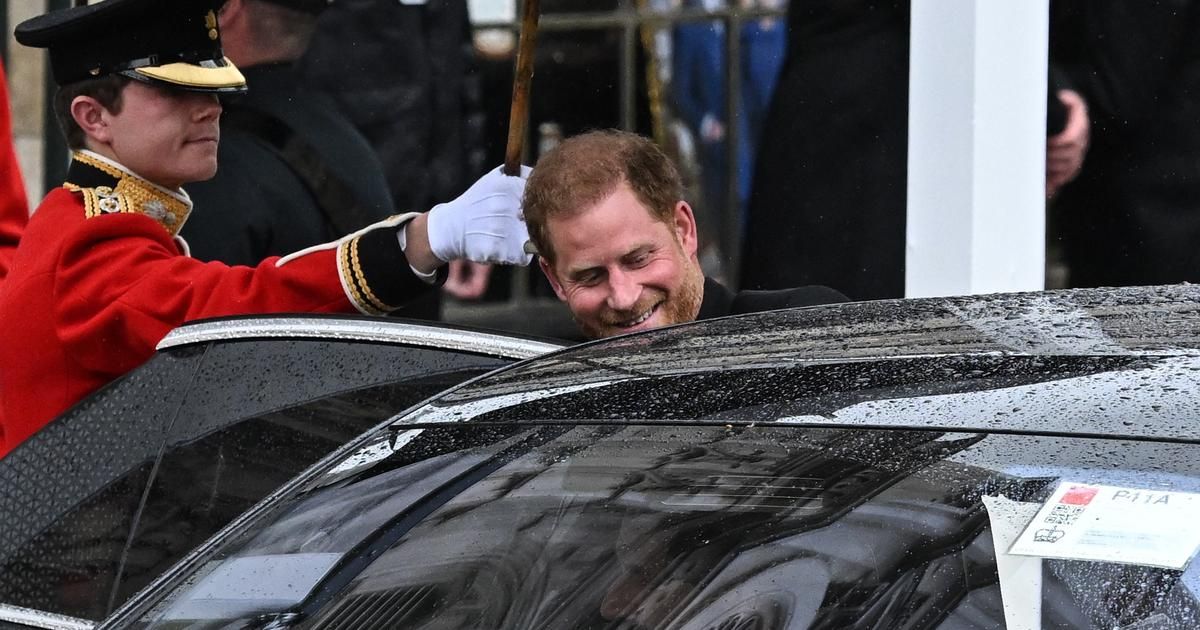 De retour parmi les siens : le prince Harry aperçu dans un avion pour la Californie avant la fin du couronnement