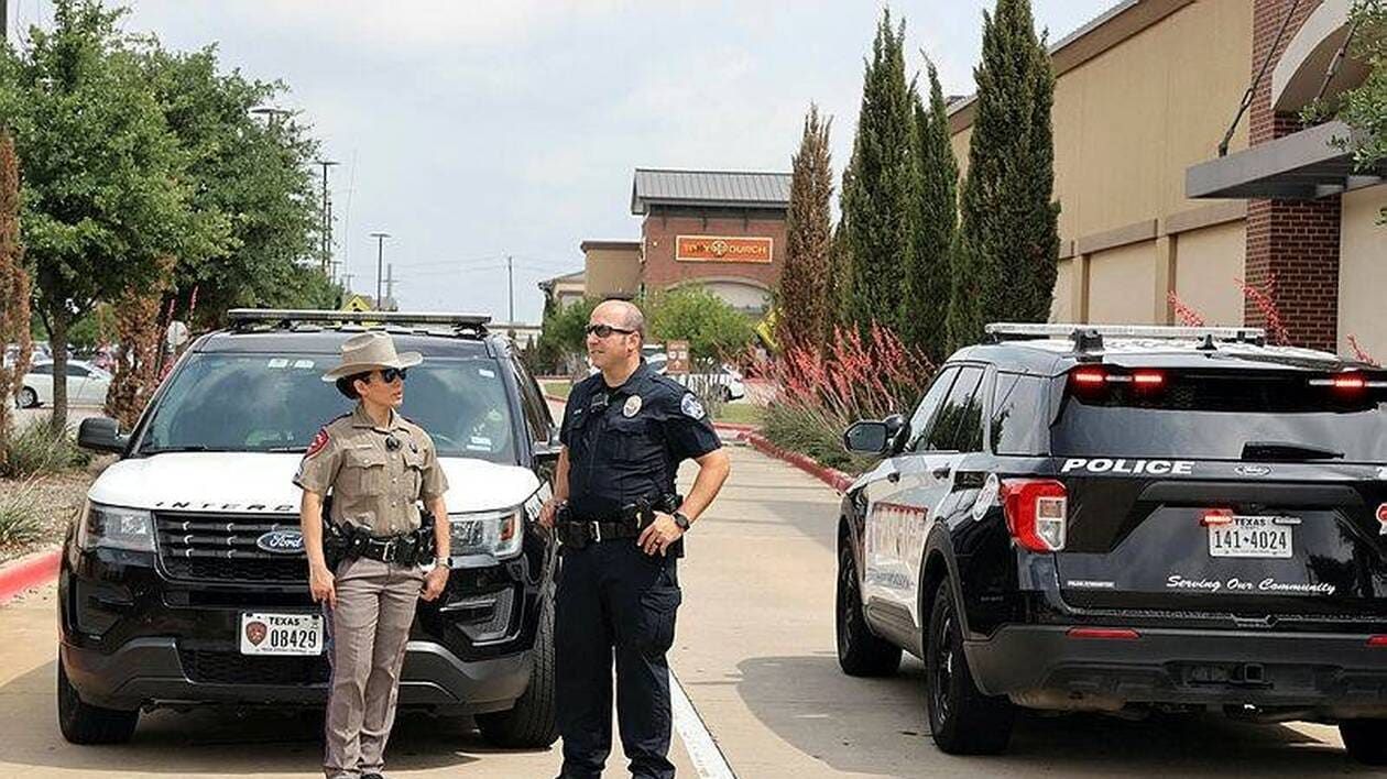 Etats-Unis : un conducteur tue sept personnes au Texas devant un centre accueillant des migrants