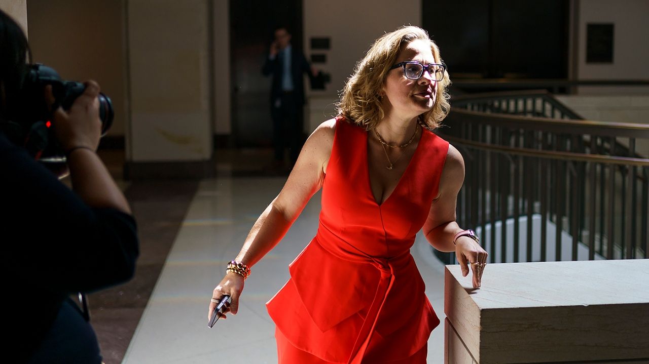 Sinema says she’ll never join Republican Party