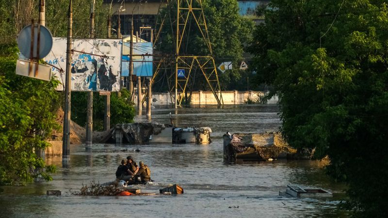 Nova Kakhovka dam collapse piles danger on frontline Kherson