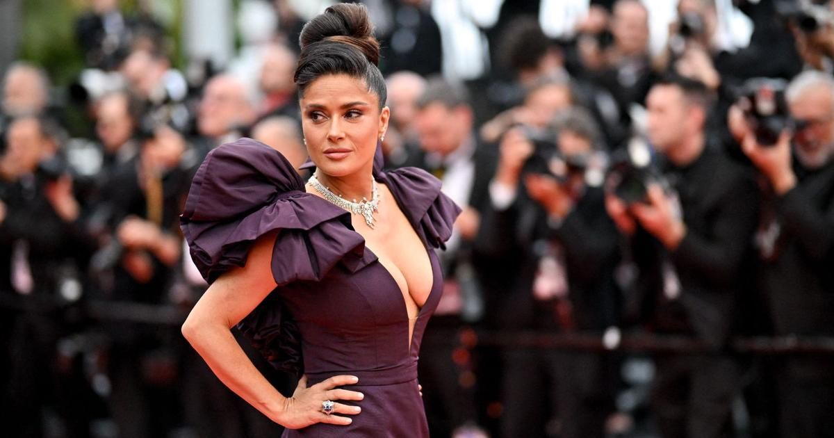 Cette photo de Salma Hayek, sans maquillage et sans filtre, comptant "les rides et les cheveux blancs qui se sont incrustés à la fête ce matin"