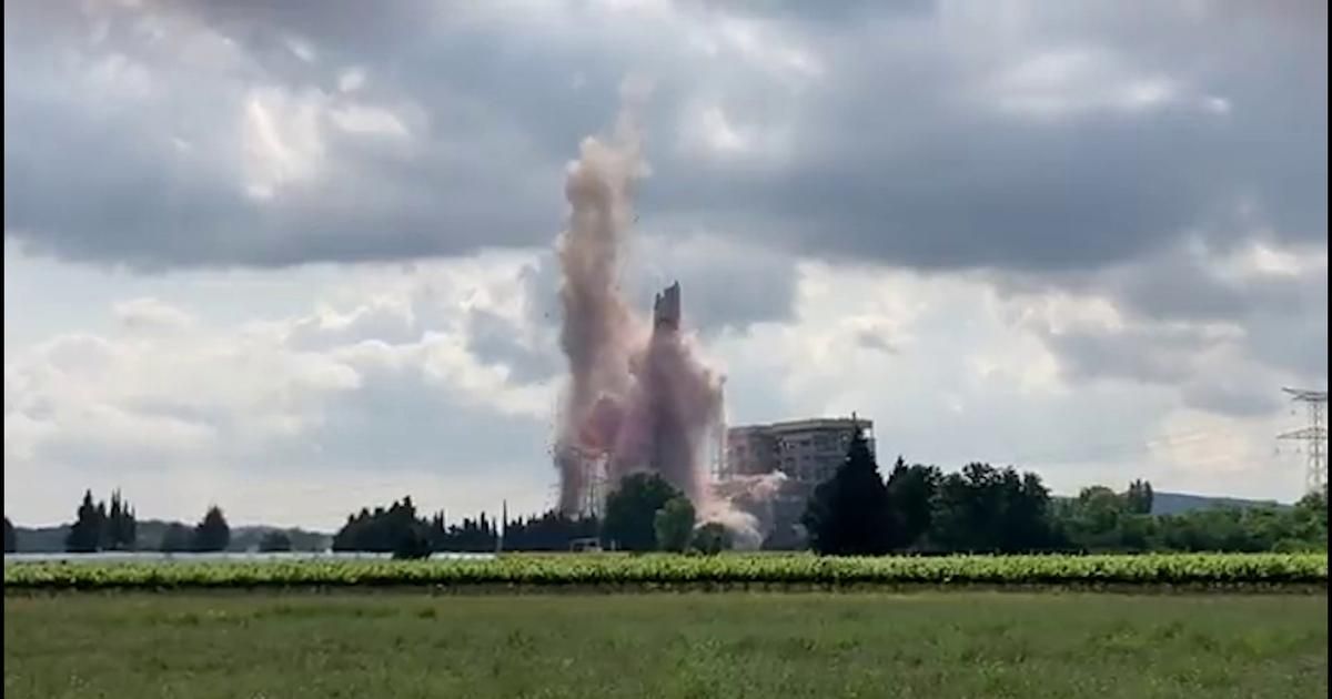 Gard : la cheminée de la centrale thermique d'Aramon a été partiellement détruite